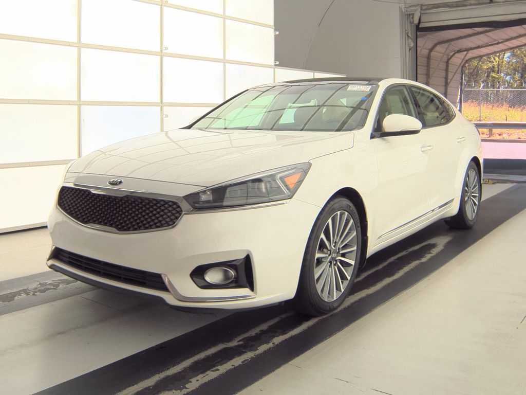 2017 Kia Cadenza Premium photo