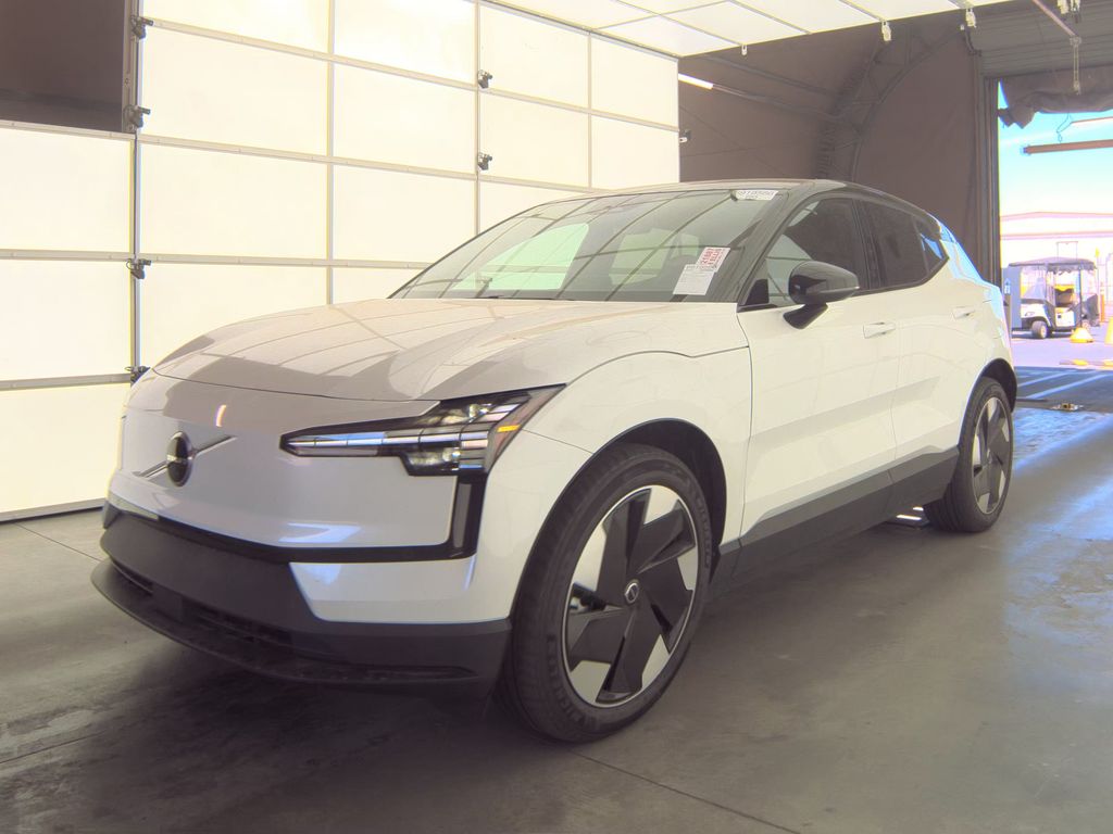 2026 Volvo EX30 Plus photo