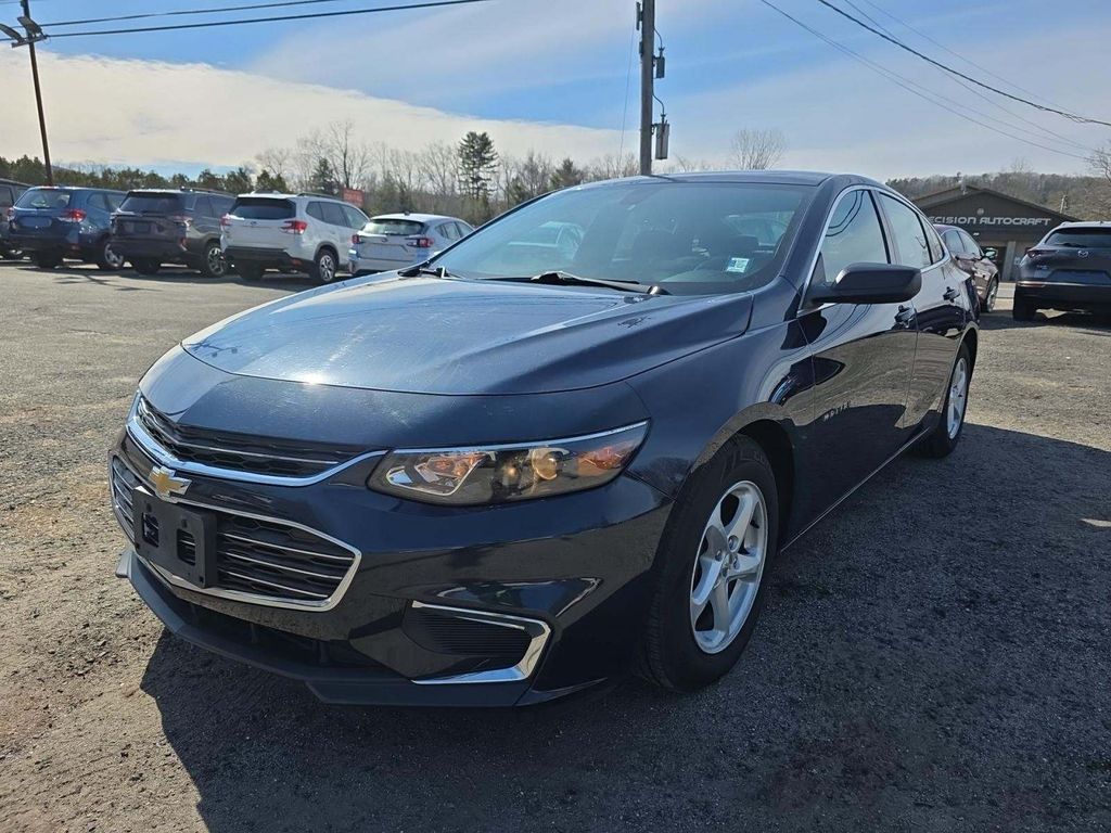 2017 Chevrolet Malibu LS photo