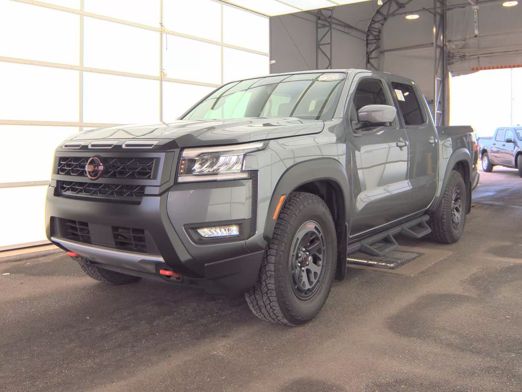 2025 Nissan Frontier PRO-X photo