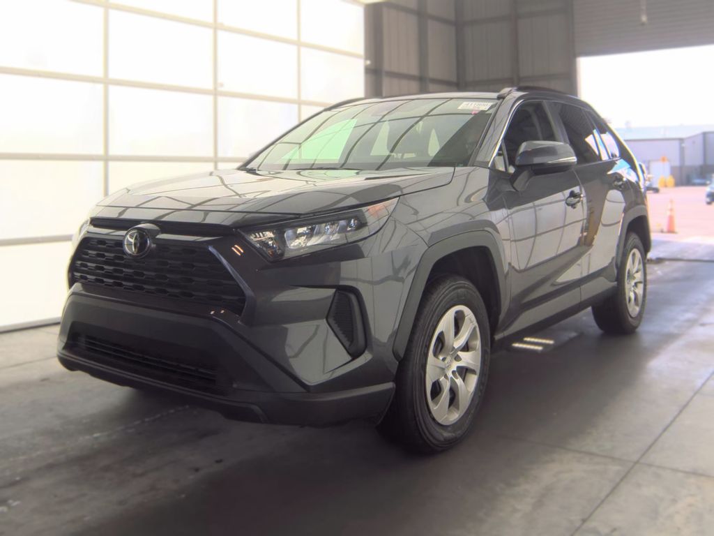 2021 Toyota RAV4 LE photo