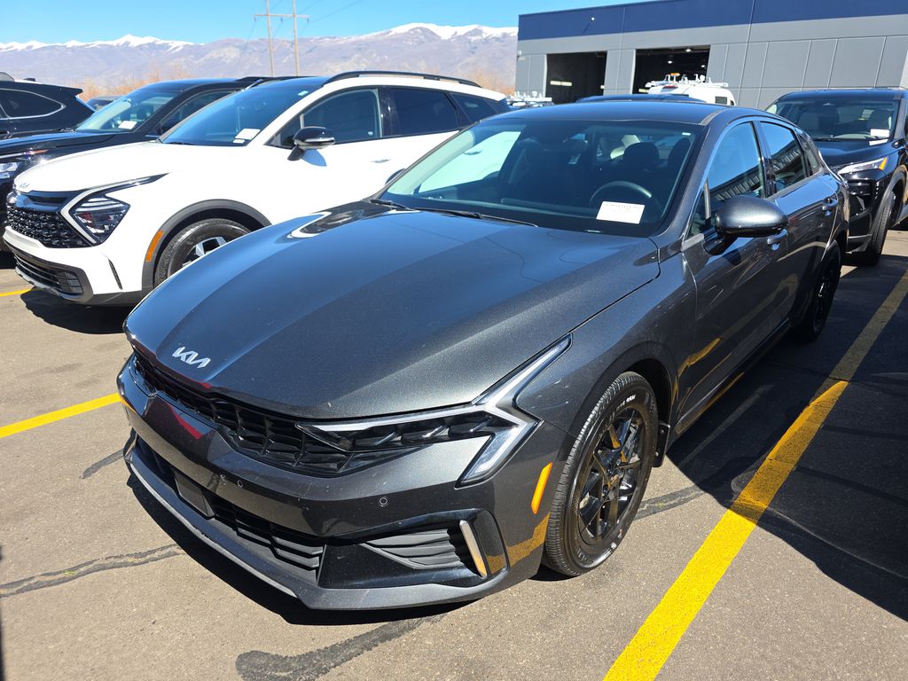 2025 Kia K5 LXS photo