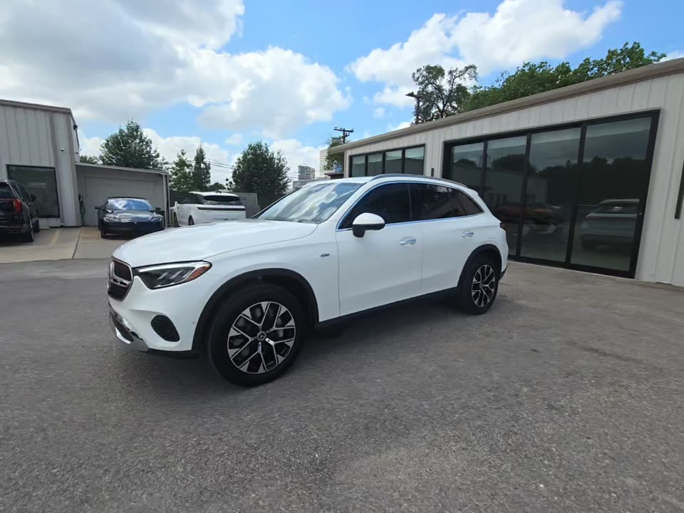 2025 Mercedes-Benz GLC GLC 350E photo