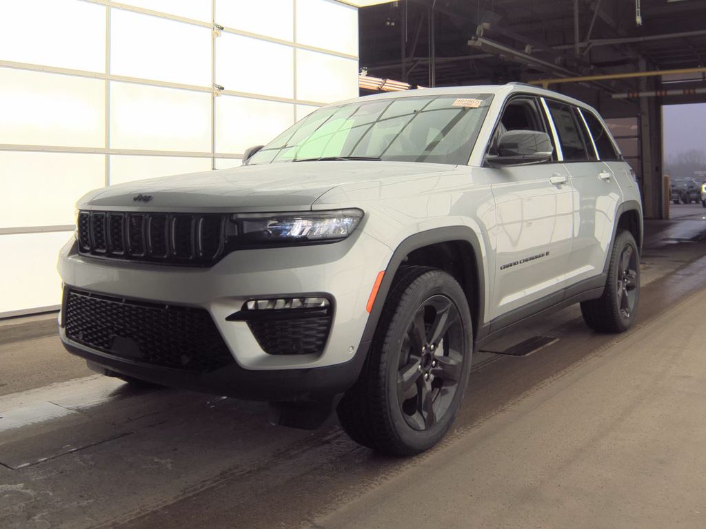 2025 Jeep Grand Cherokee Limited photo