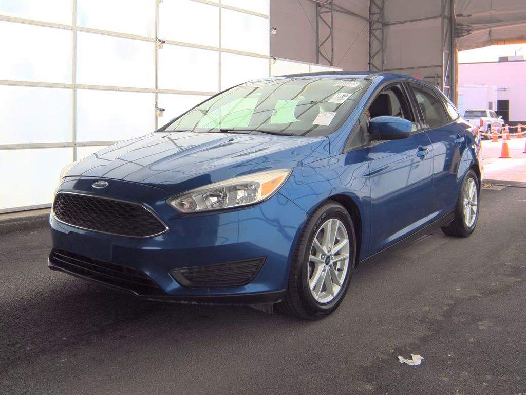 2018 Ford Focus SE photo