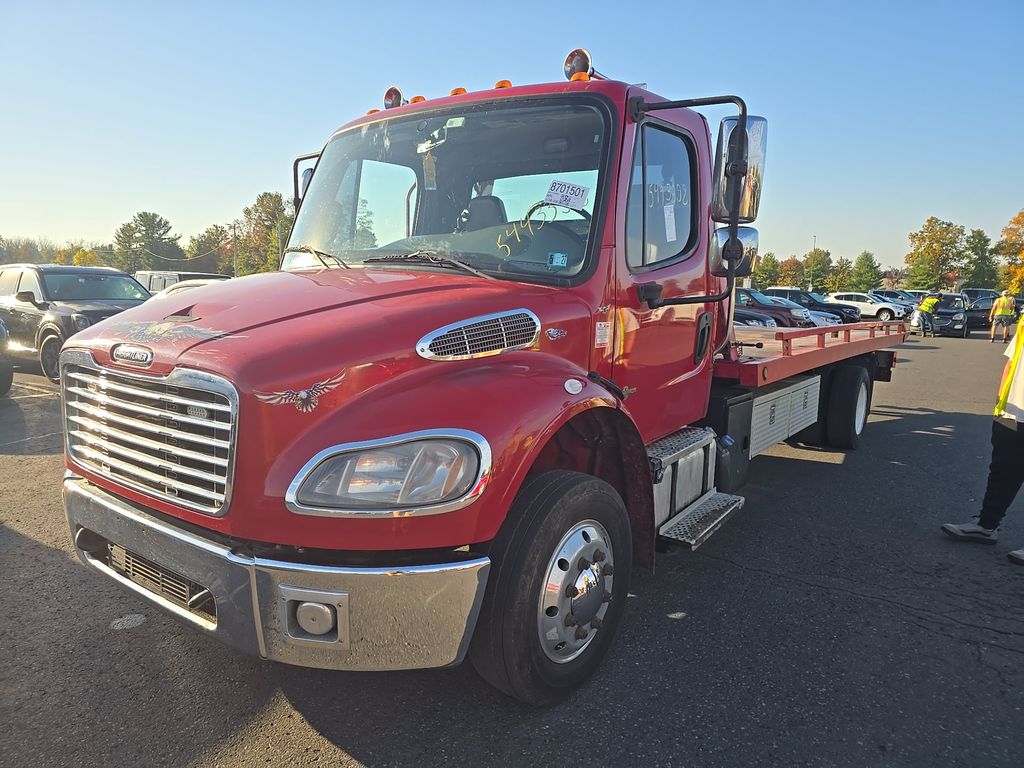 2015 Freightliner M2 photo