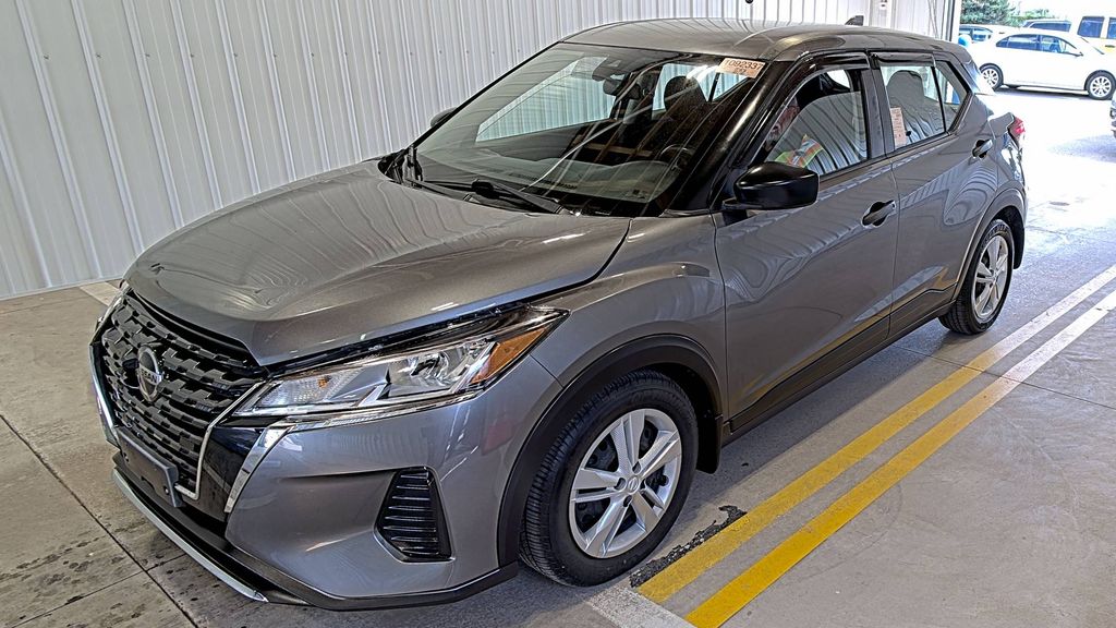 2021 Nissan Kicks S photo