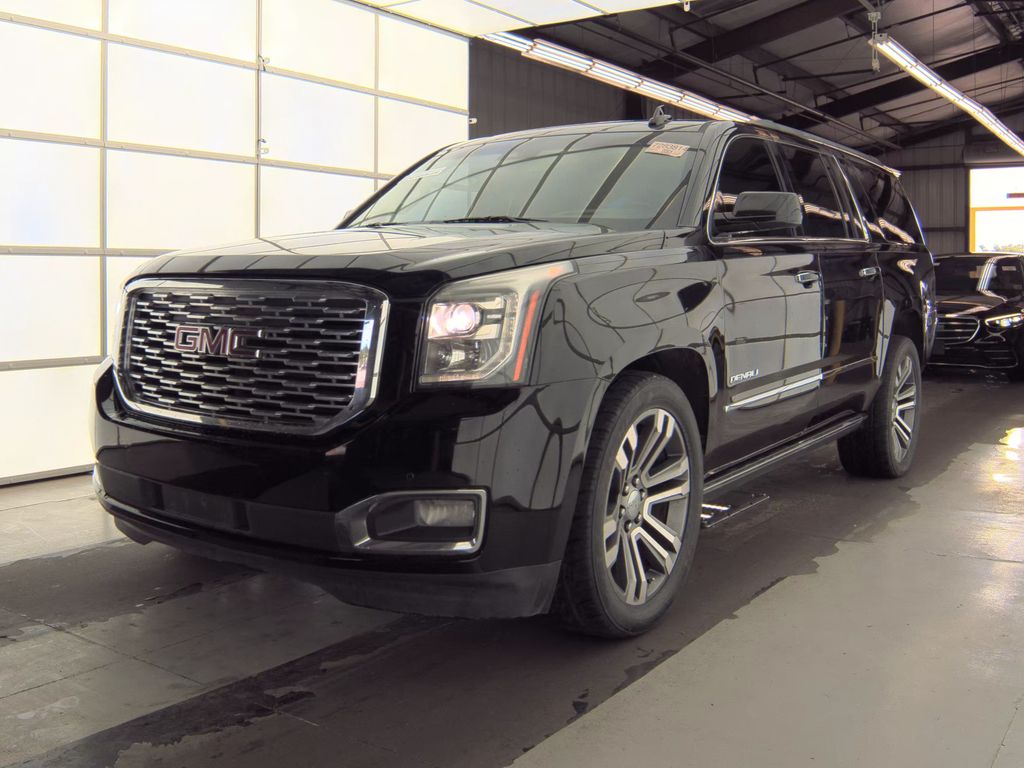 2018 GMC Yukon Denali photo