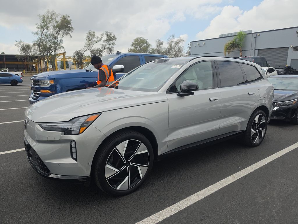 2025 Volvo EX90 Perf Ultra photo