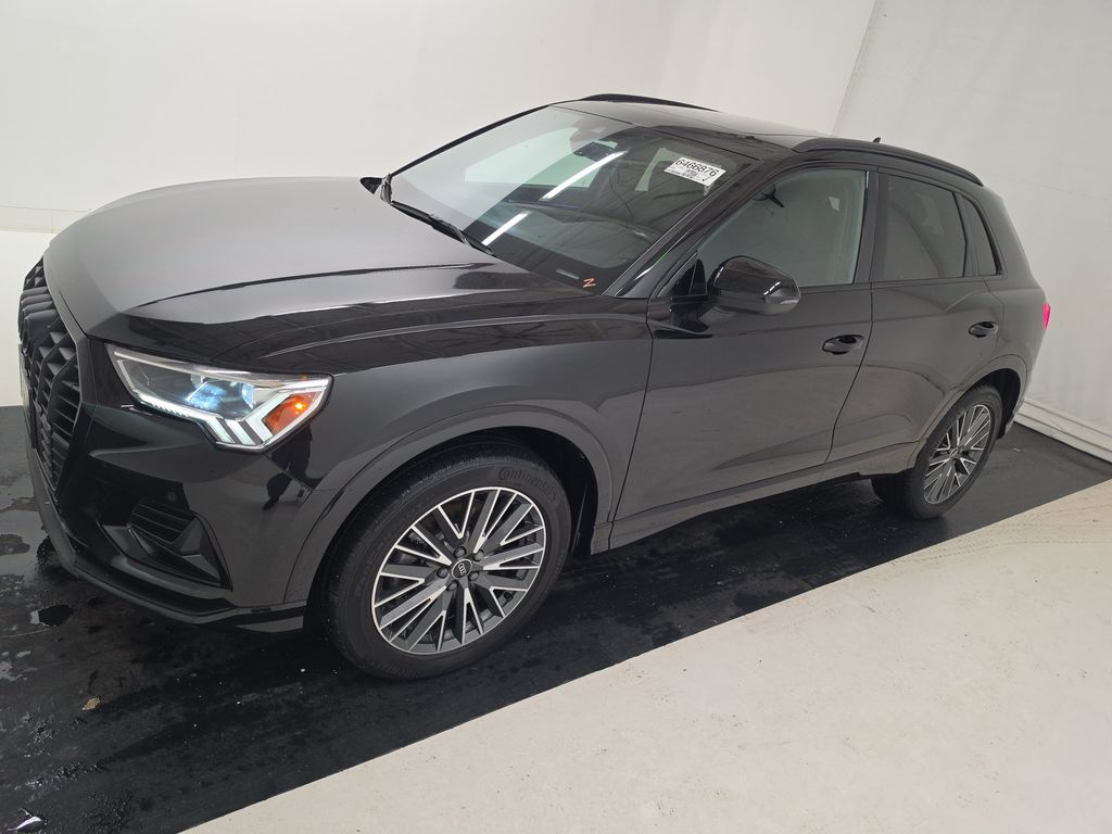 2023 Audi Q3 Premium + photo