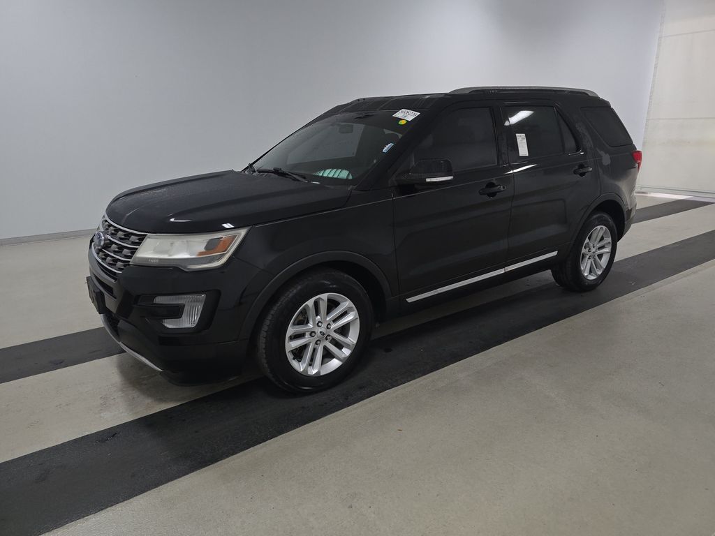 2017 Ford Explorer XLT photo