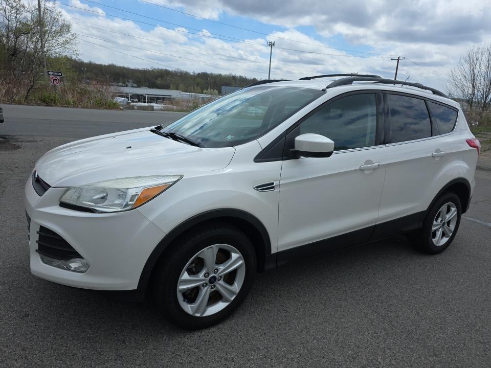2016 Ford Escape SE photo