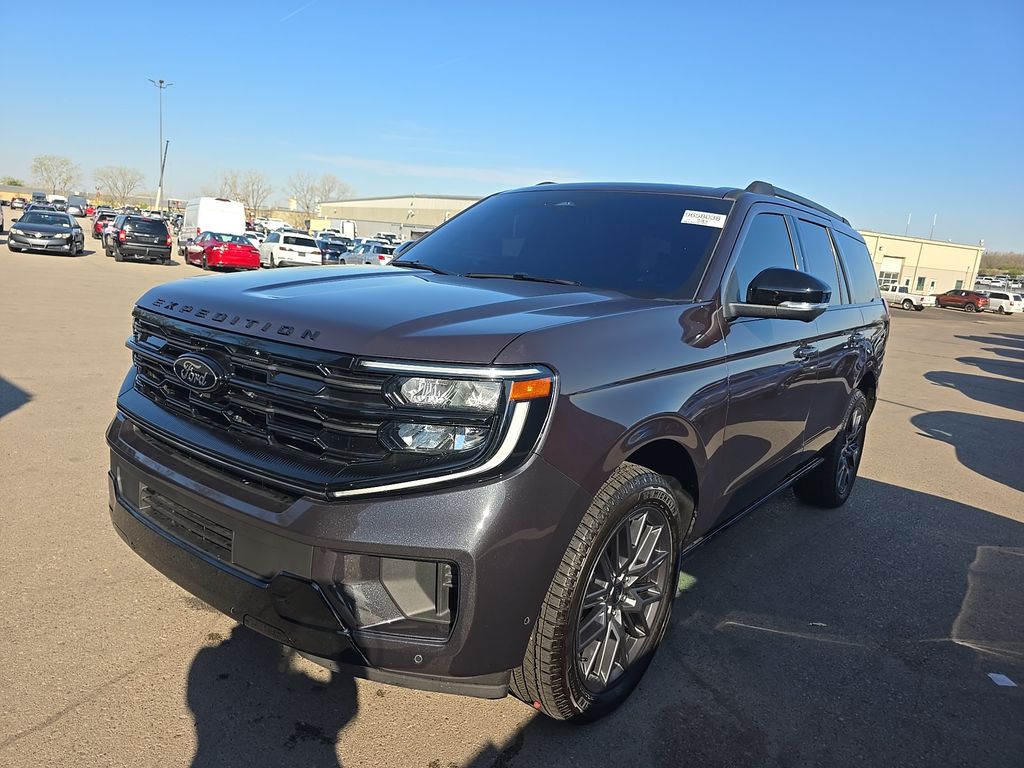 2025 Ford Expedition Platinum photo