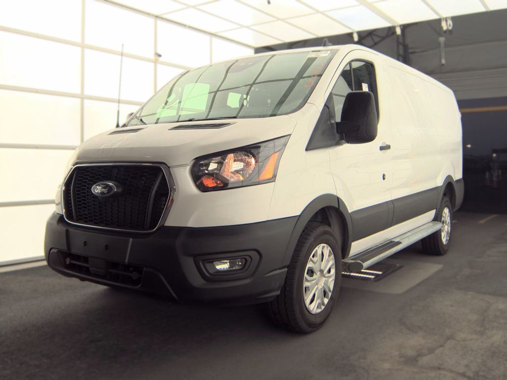 2025 Ford T250 Cargo photo