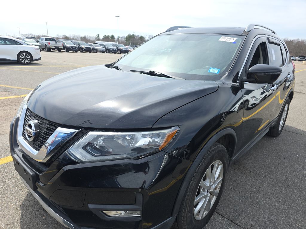 2017 Nissan Rogue SV photo