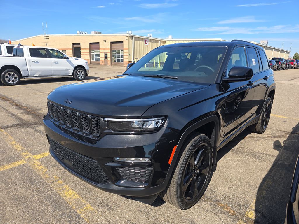 2025 Jeep Grand Cherokee Limited photo