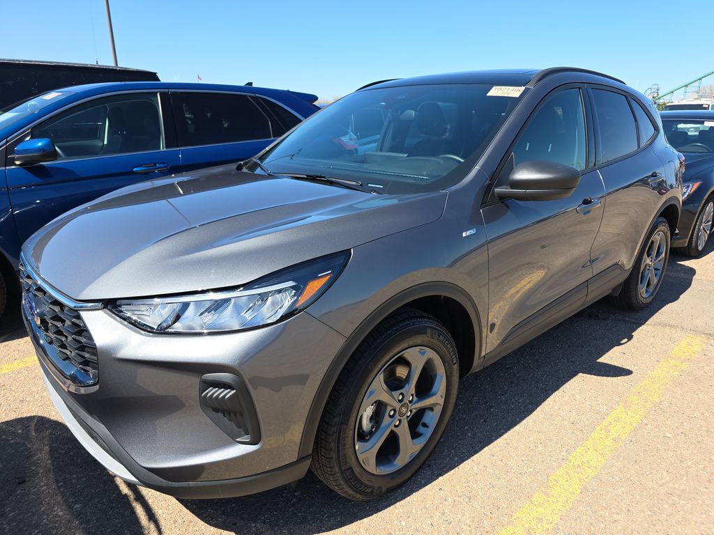 2025 Ford Escape ST-Line photo