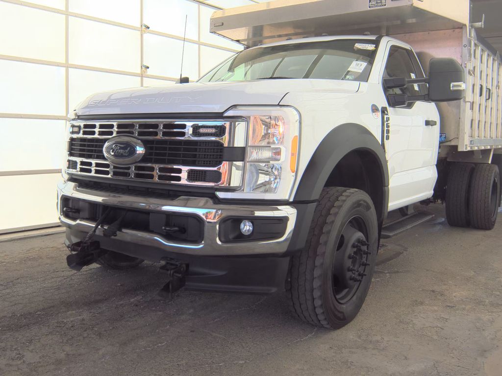 2023 Ford F-600 XL photo