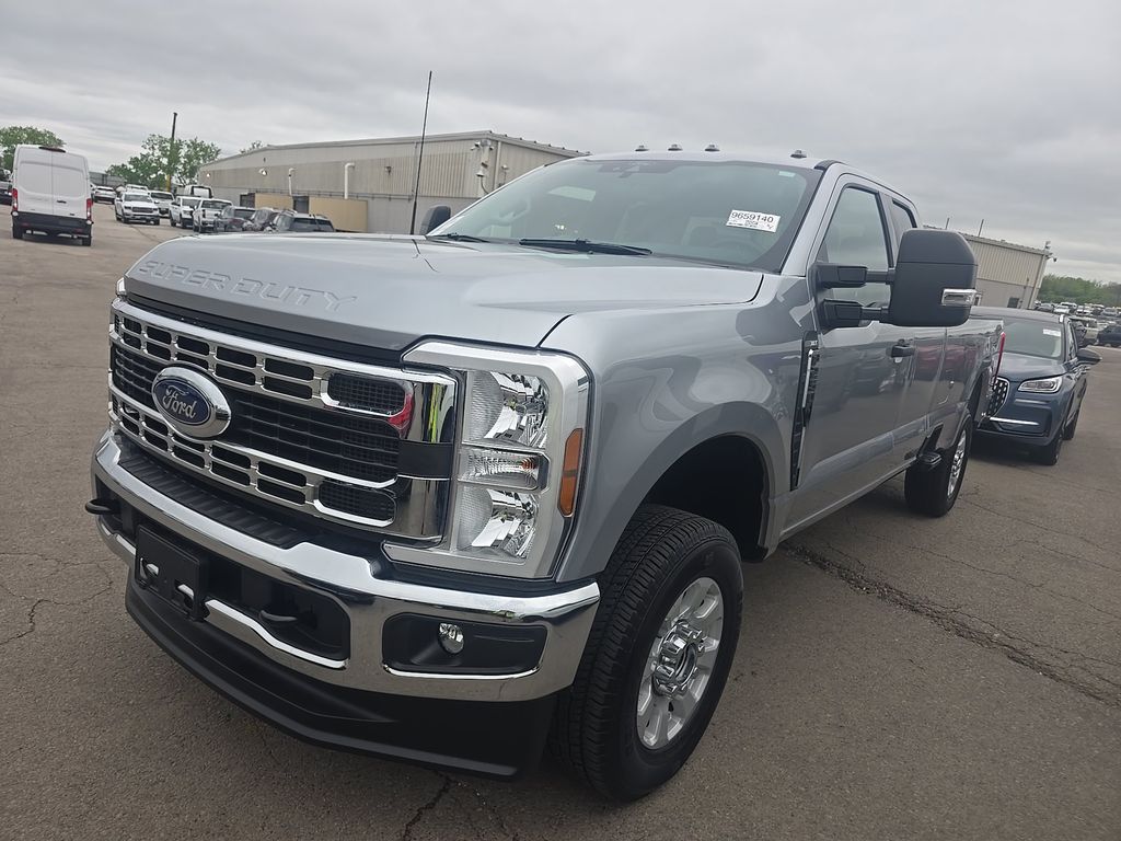 2024 Ford F-250 XLT photo
