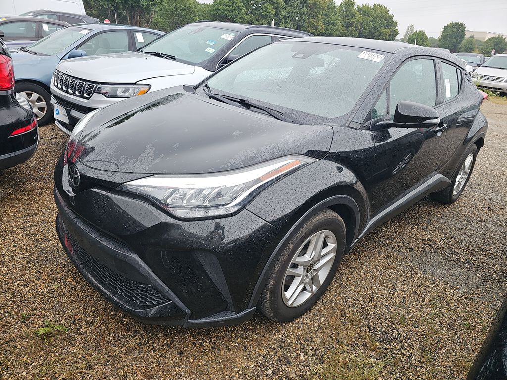 2021 Toyota C-HR LE photo