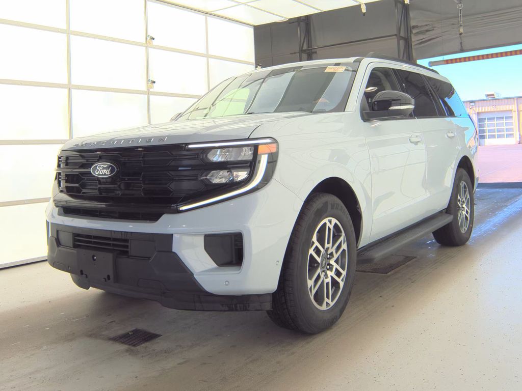 2025 Ford Expedit Active photo