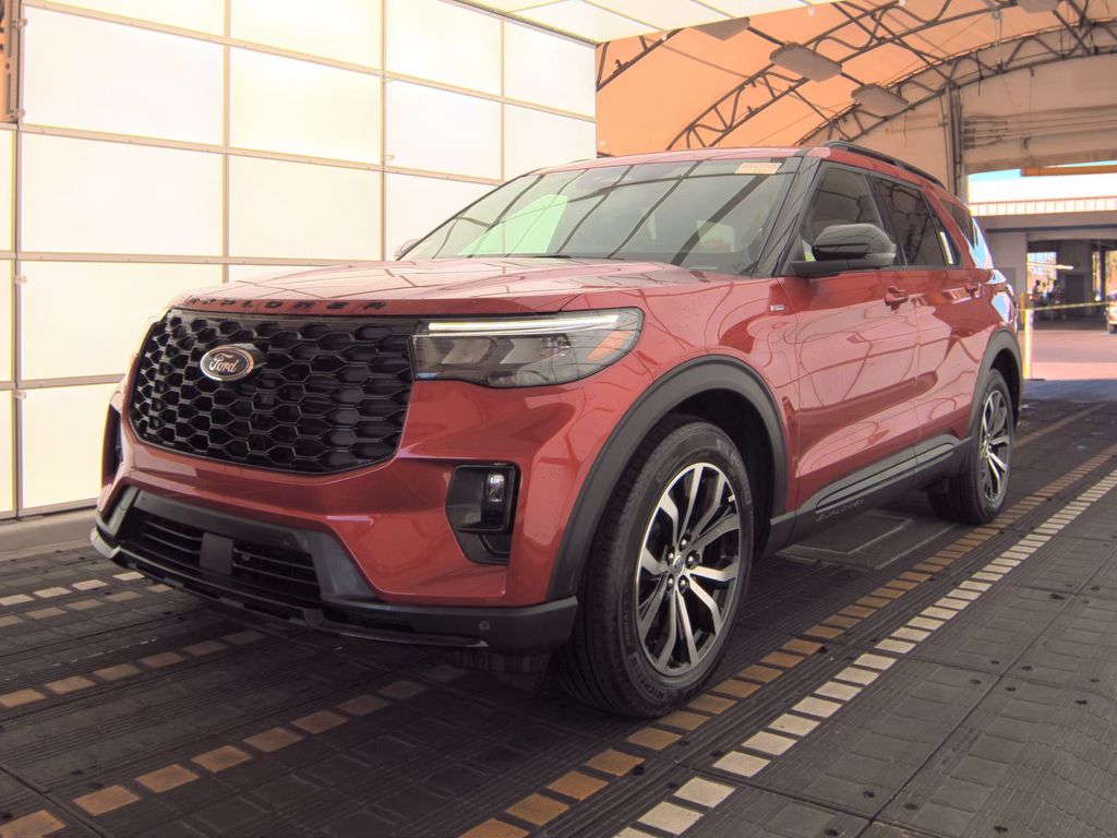 2026 Ford Explorer ST-Line photo