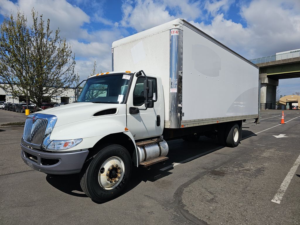 2021 International MV607 photo