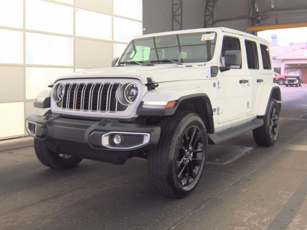 2025 Jeep Wrangler Sahara photo