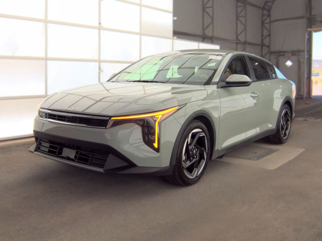 2025 Kia K4 EX photo