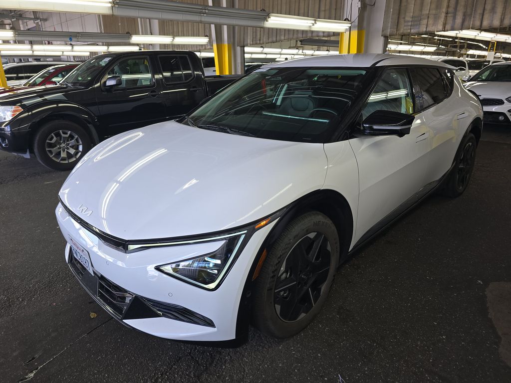 2025 Kia EV6 Wind photo