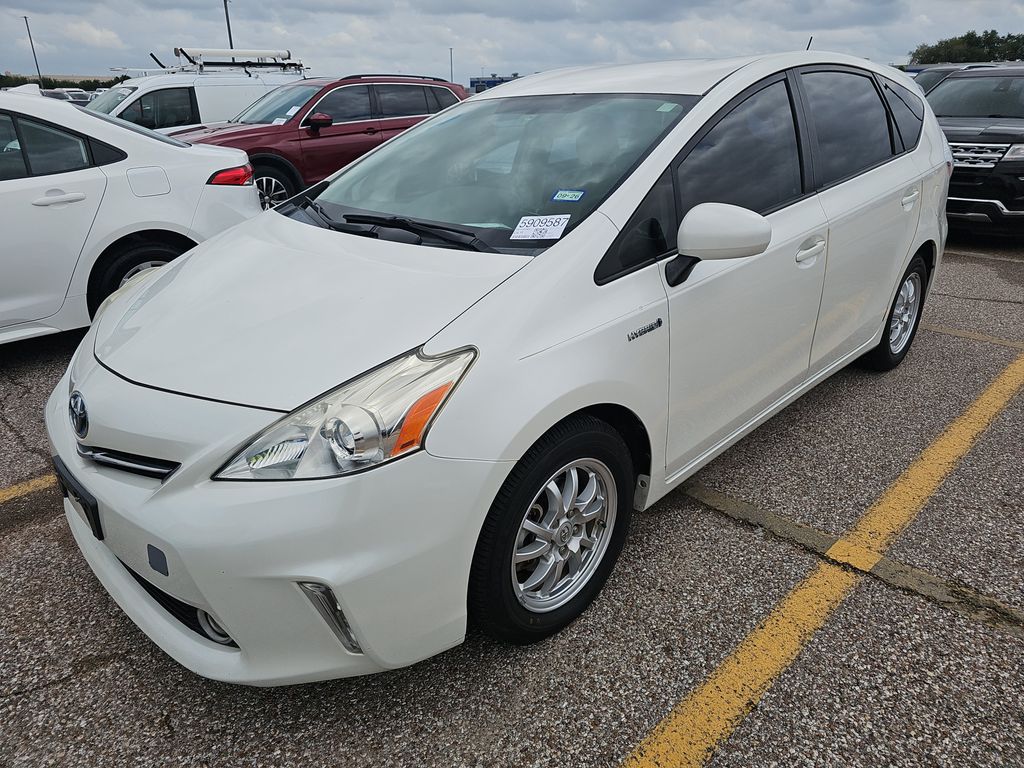 2014 Toyota Prius 3 photo