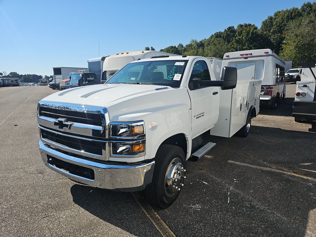 2024 Chevrolet Silverado Mediu photo