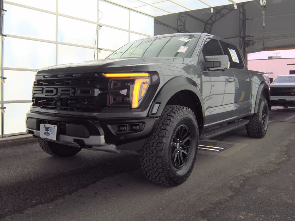 2025 Ford F-150 Raptor photo
