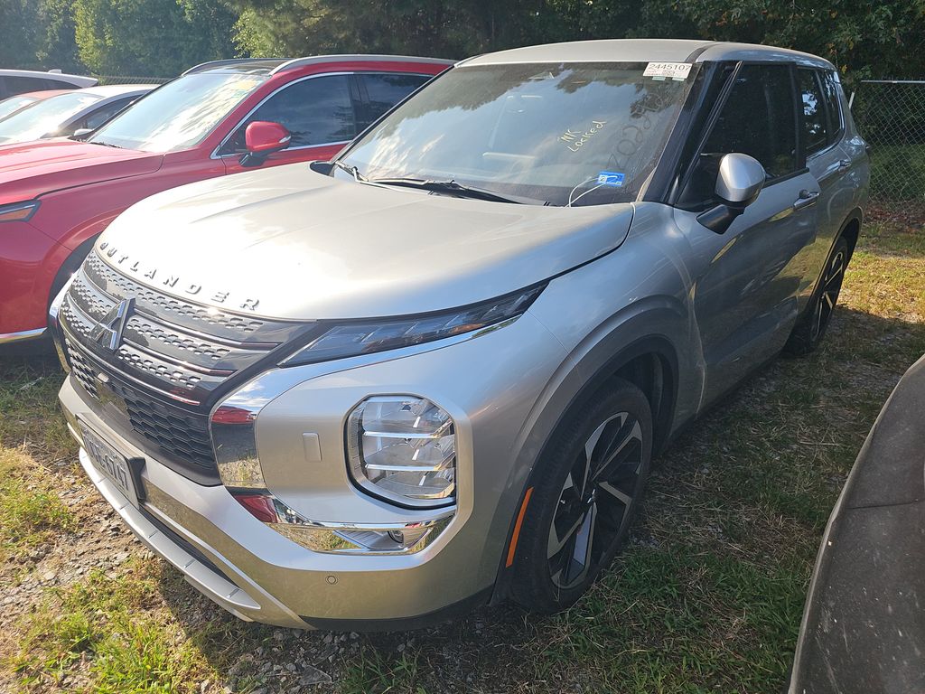 2023 Mitsubishi Outland ES photo