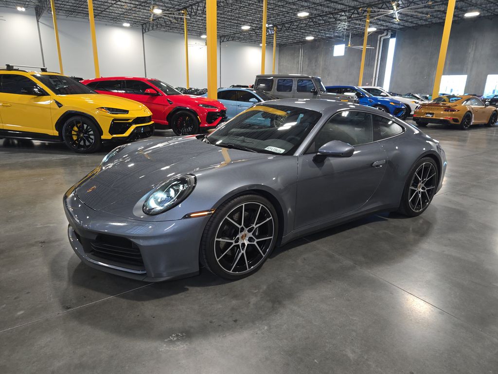 2025 Porsche 911 Carrera T photo