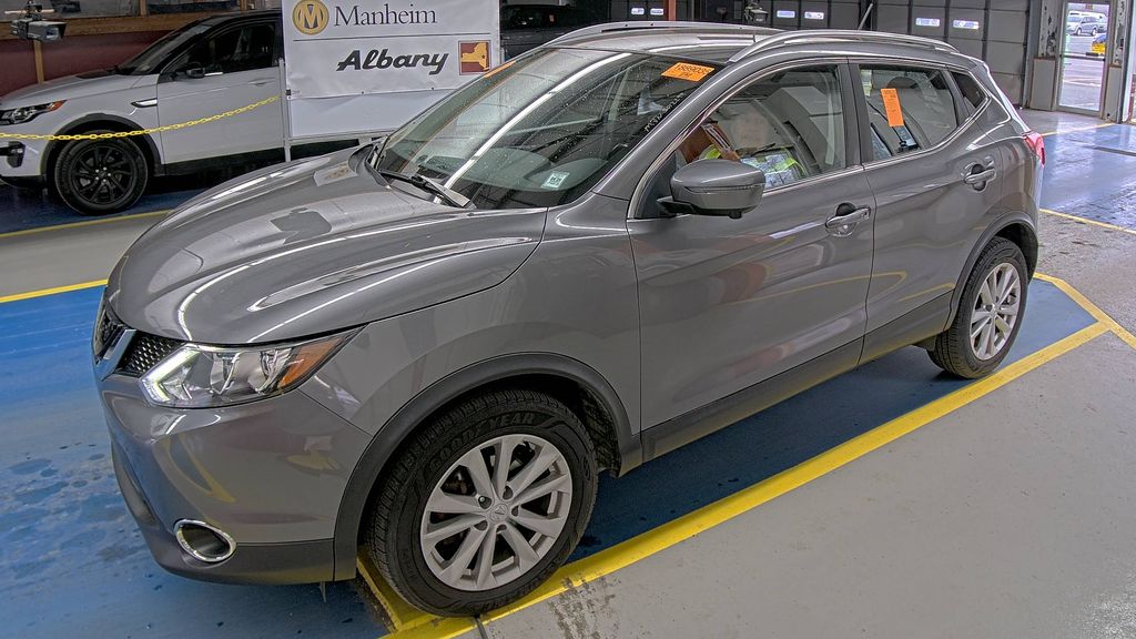 2018 Nissan Rogue SV photo