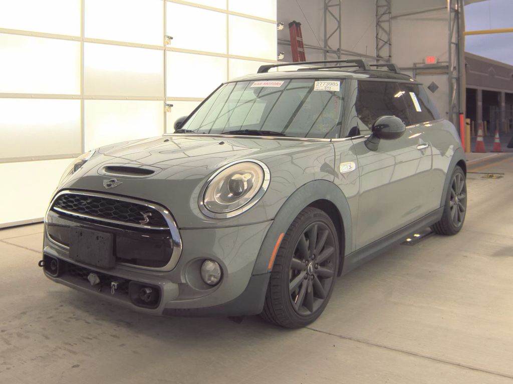 2016 MINI Hardtop S photo