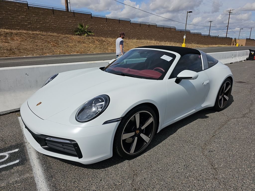 2023 Porsche 911 4S photo