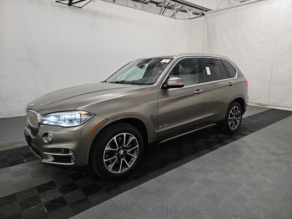2017 BMW X5 50IX LUX photo