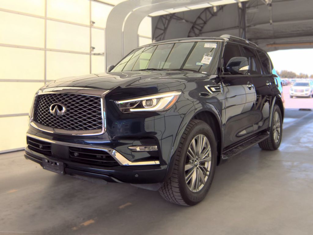 2021 INFINITI QX80 Luxe photo