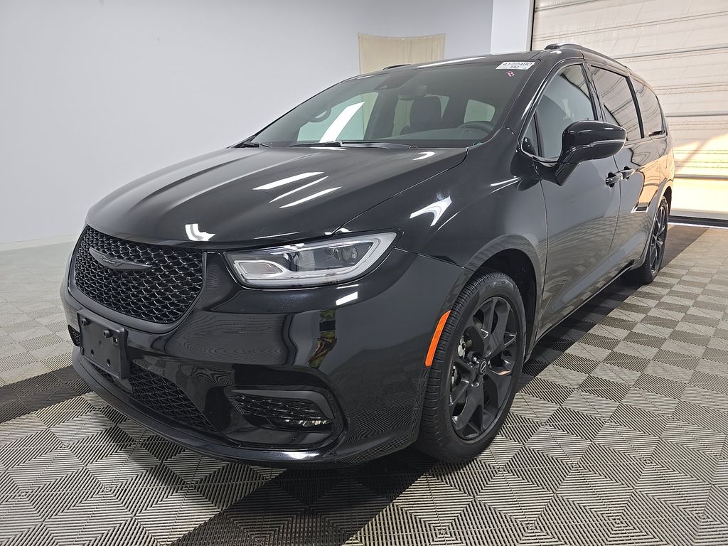 2026 Chrysler Pacifica Limited photo
