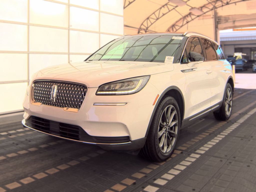 2021 Lincoln Corsair Standard photo