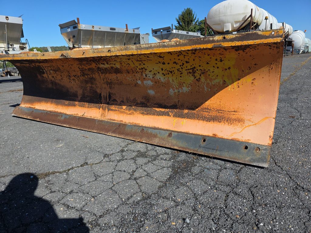 2000 Valk RV11175 Snowplow photo