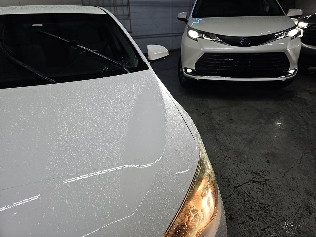 2016 Toyota Camry XSE photo