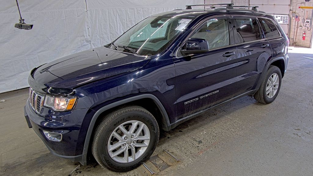 2017 Jeep Grand Cherokee Laredo photo