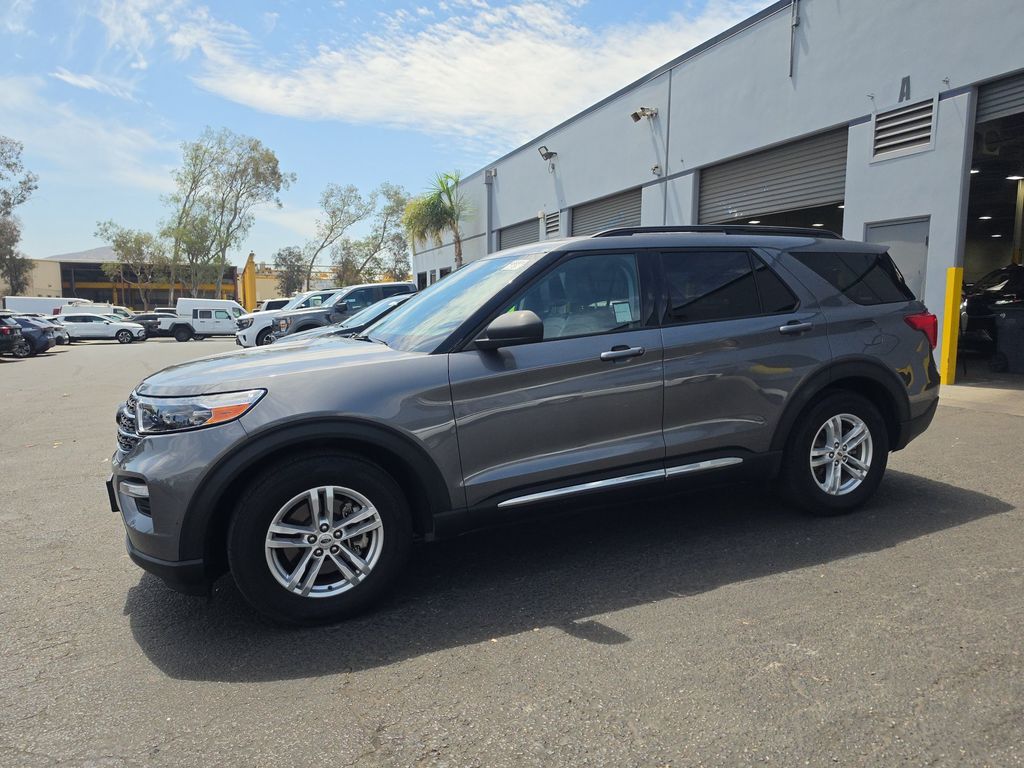 2021 Ford Explorer XLT photo
