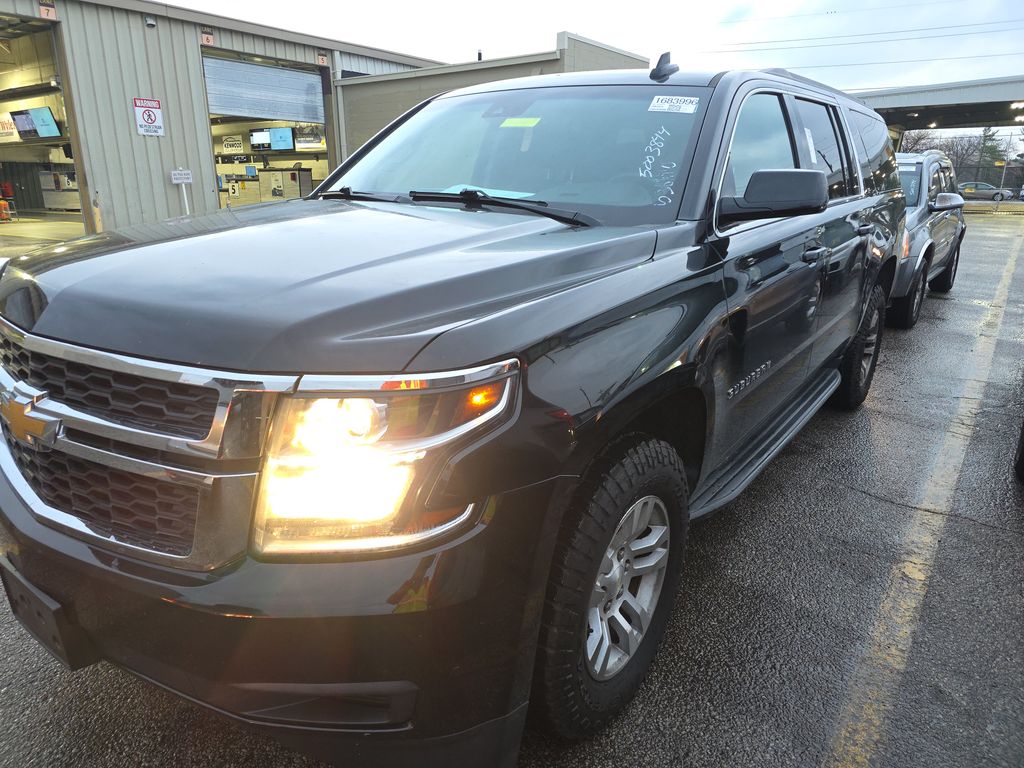 2018 Chevrolet Suburban LT photo