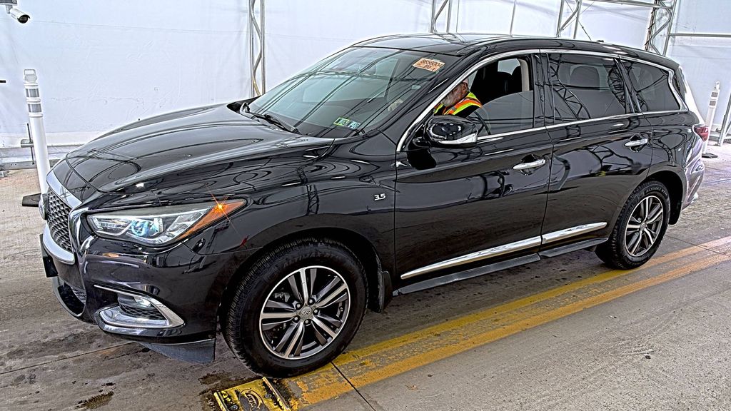 2019 INFINITI QX60 Pure photo