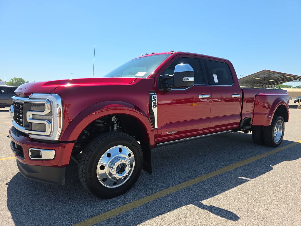 2025 Ford F-450 Platinum photo