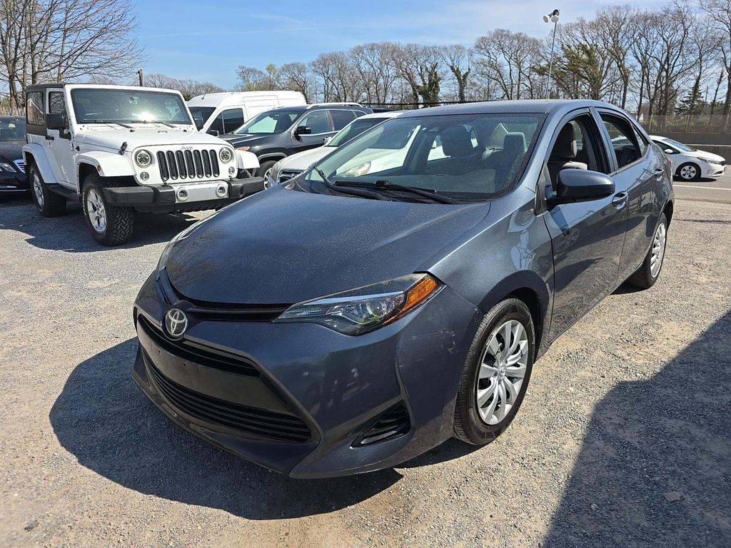 2017 Toyota Corolla LE photo